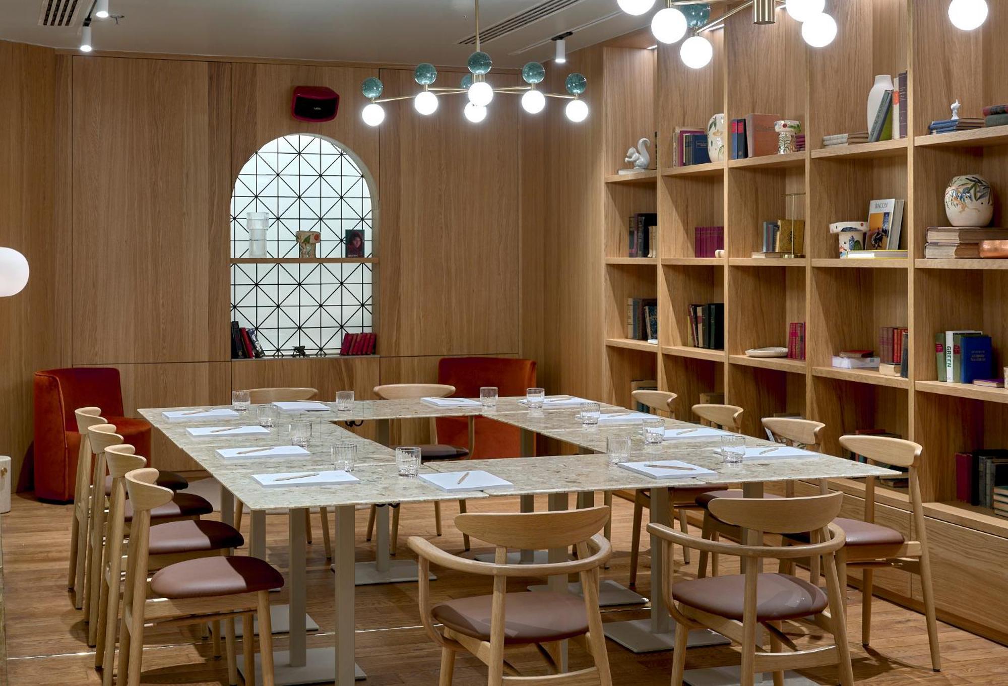 Verno House Budapest, Vignette Collection By Ihg المظهر الخارجي الصورة Library